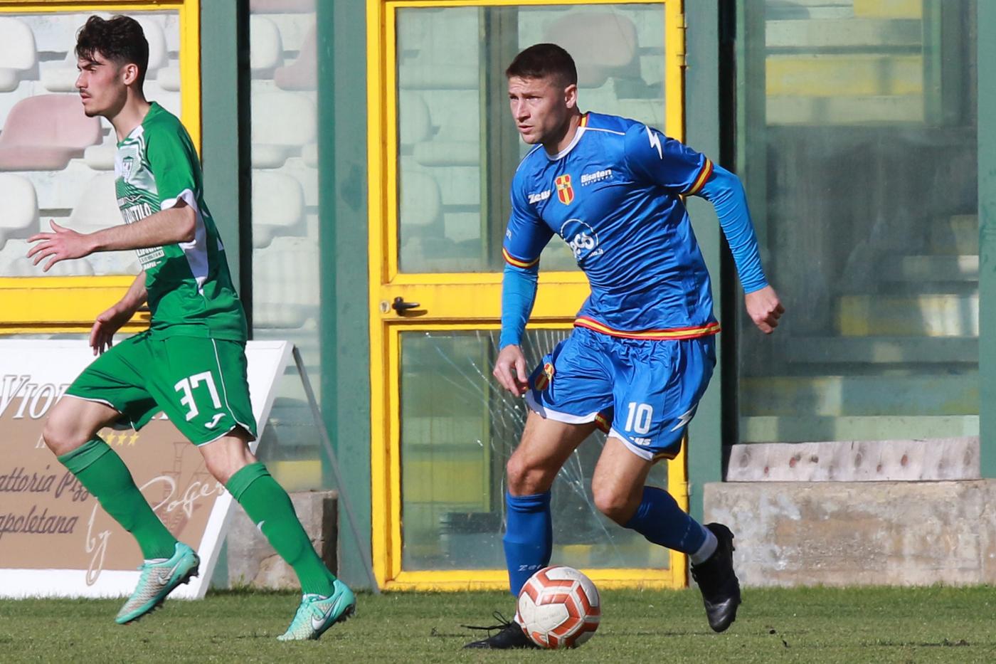 Serie D, l’ex Football Club Messina Facundo Coria si trasferisce al Casarano