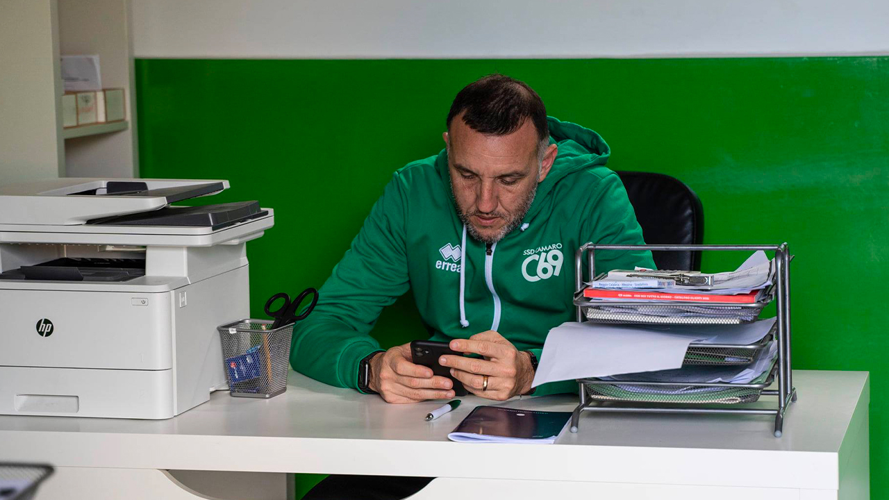 SSD Camaro, i saluti ad Alessandro Parisi: “In bocca al lupo per un futuro ancora vicino al rettangolo verde”