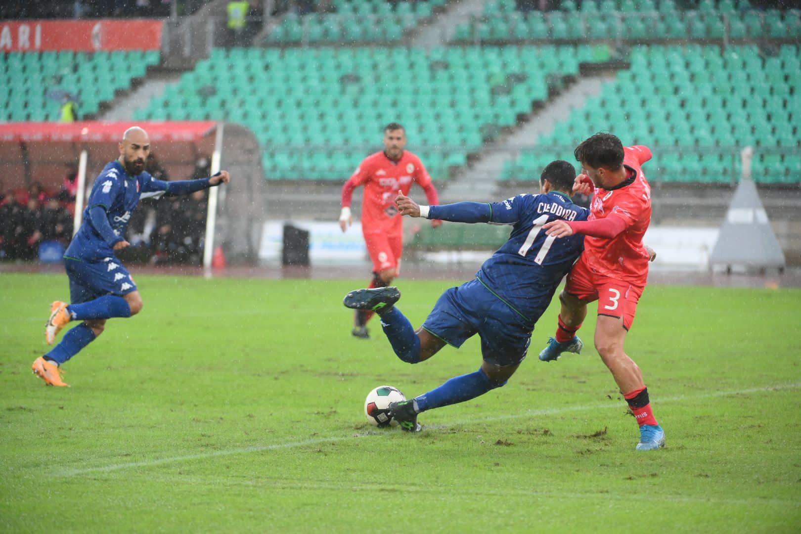 Serie C, 8^ giornata: Bari rimonta e fuga, squilli di Catanzaro, Palermo e Catania