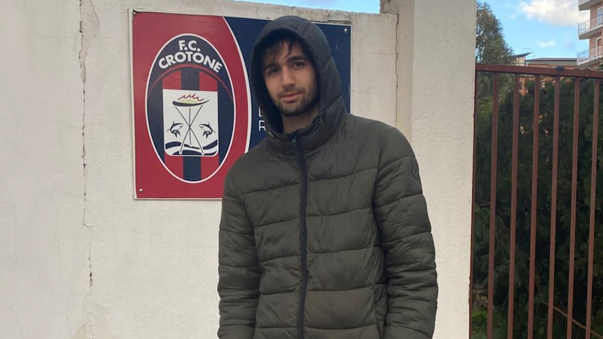 Il 2004 Vincenzo Romano è un nuovo calciatore del Crotone