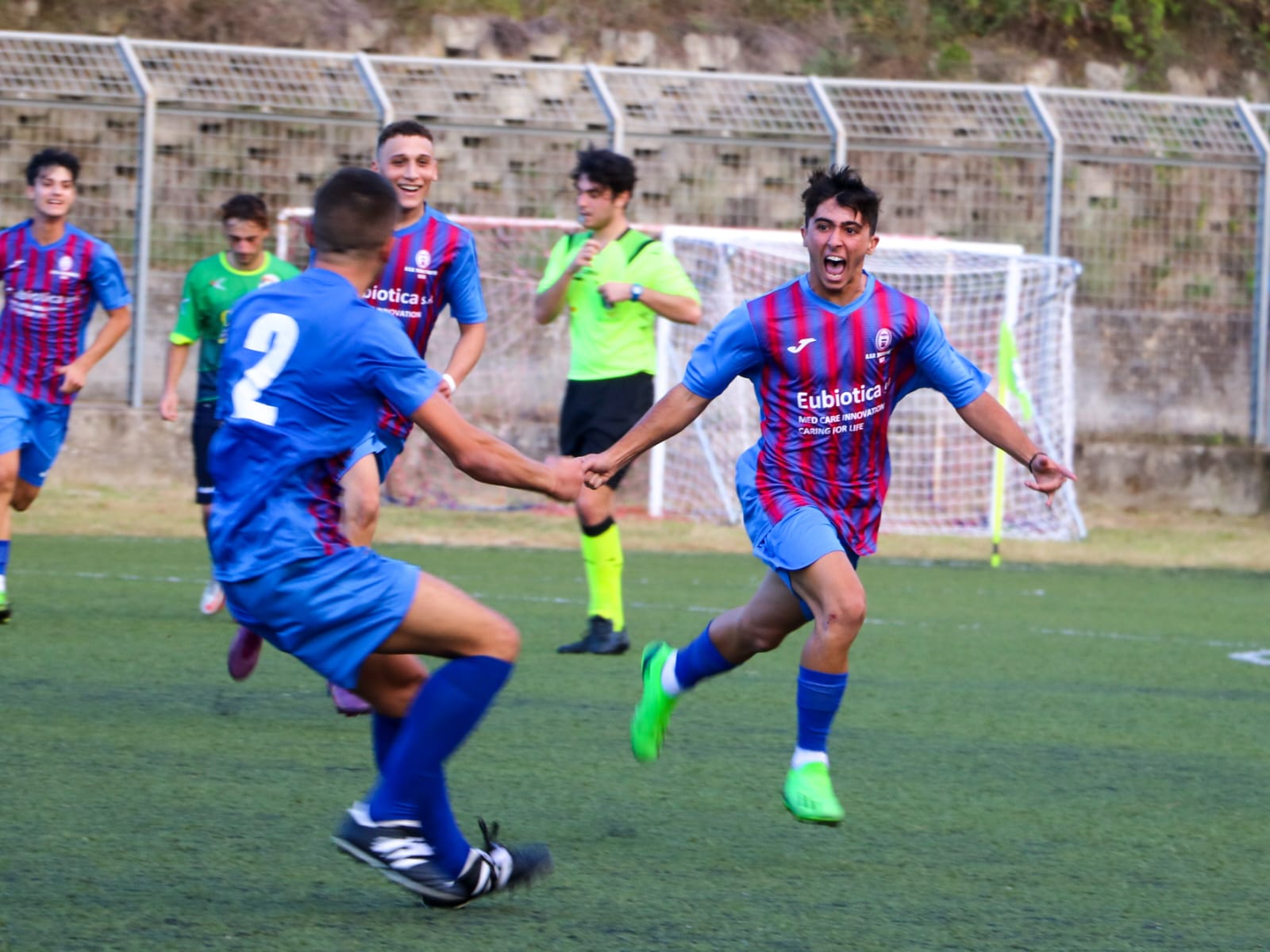 Federico Caselli con il tiro a giro: prima gioia per il Torregrotta