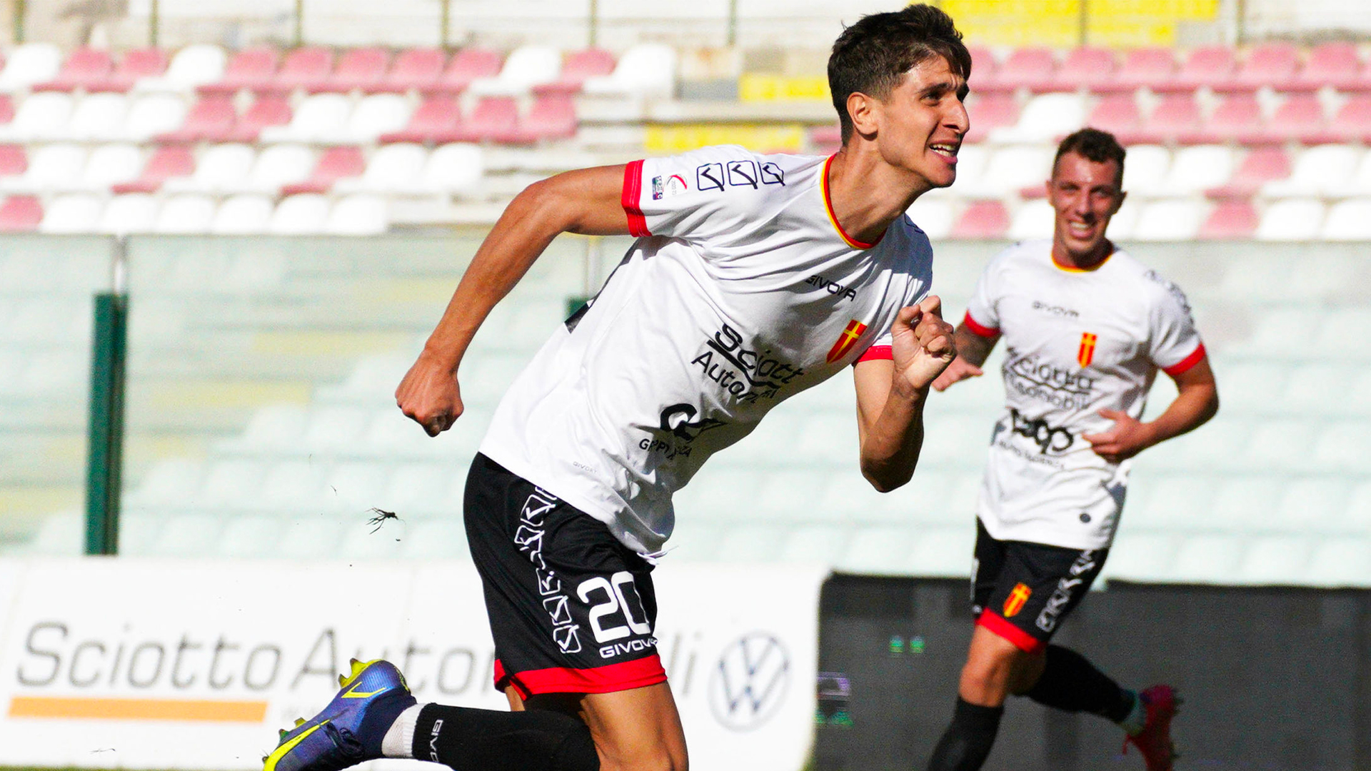 Una doppietta da leader: il Messina si affida a Lorenzo Catania