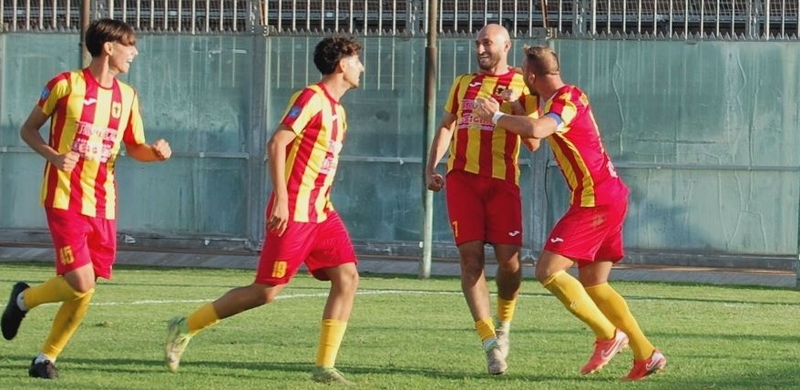 Serie D Girone I: sfide caldissime nella nona giornata, Savoia-Vibonese e Vigor Lamezia-Gelbison tra le più interessanti