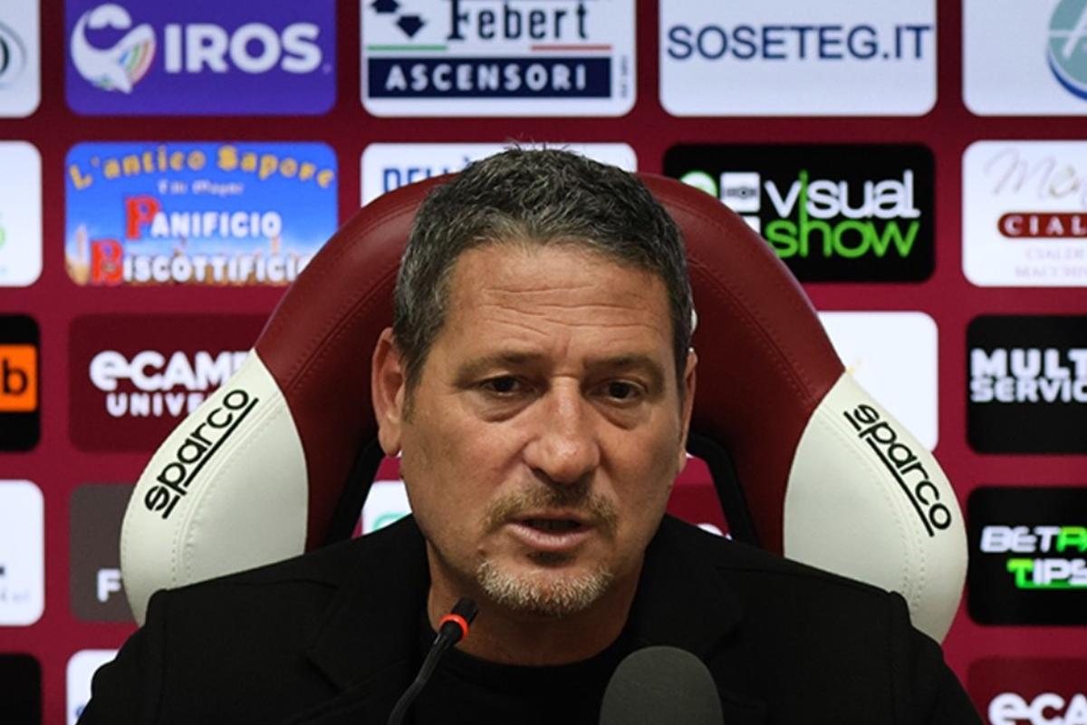 La Reggina solleva Bruno Trocini: squadra affidata a Danilo Polito