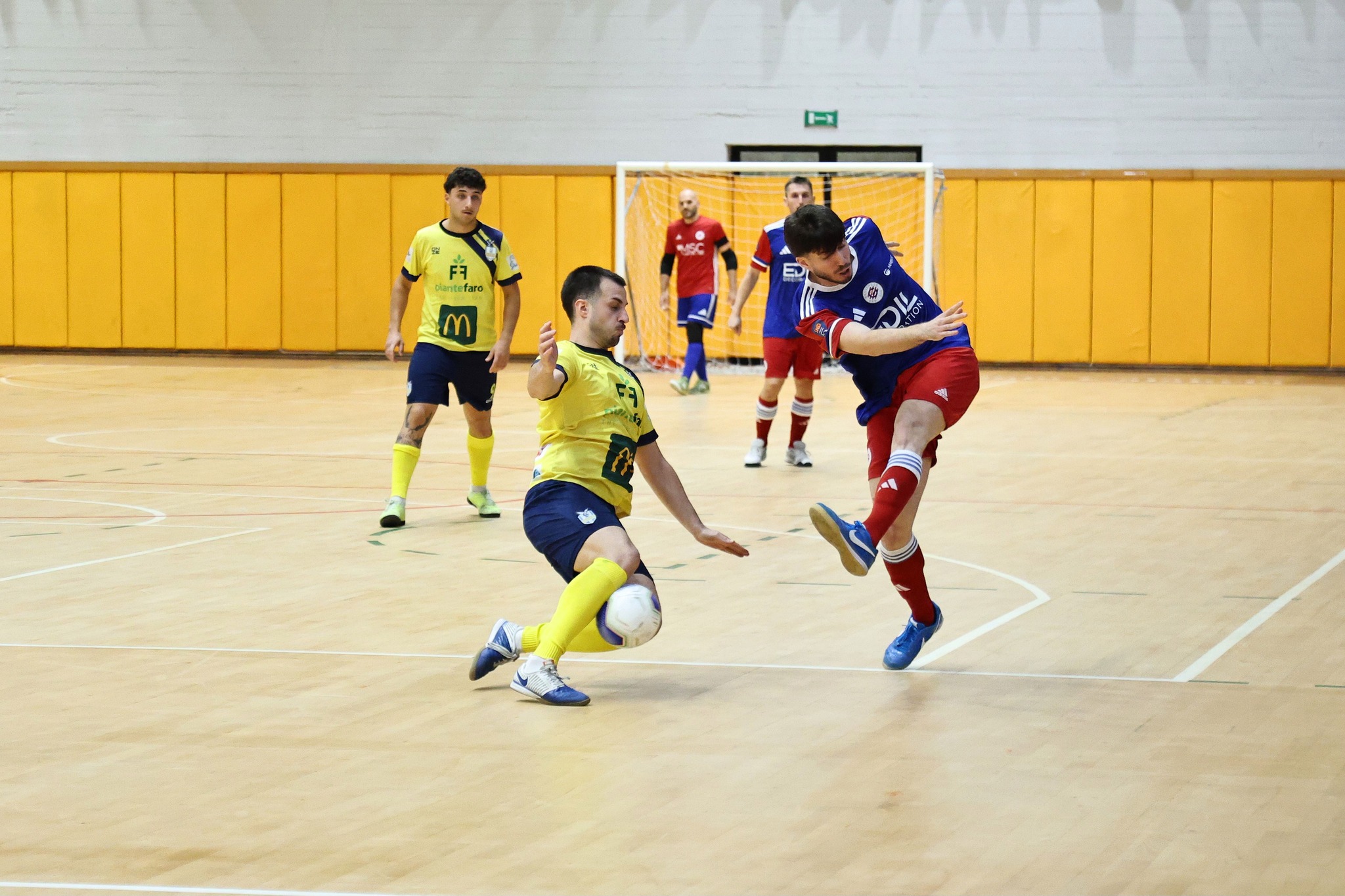 Gallinese DL: pari prezioso in Serie B Futsal, punto in extremis in Prima Categoria, U19 schiacciasassi